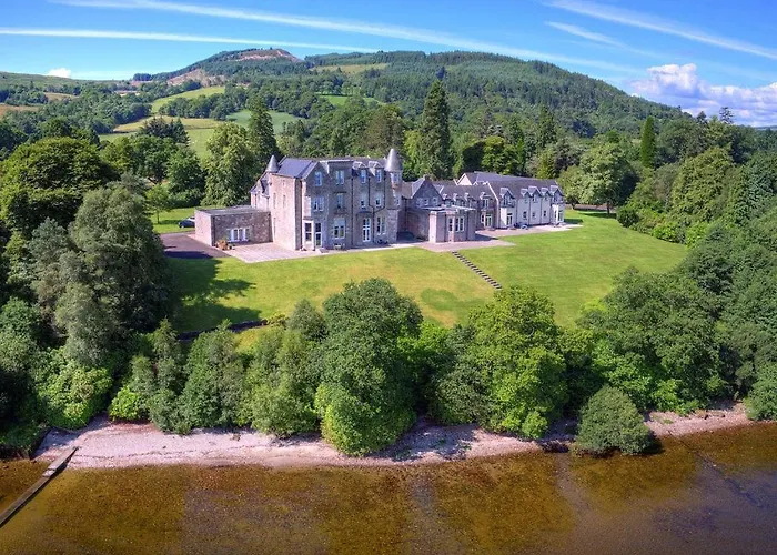 Benoch Lomond Castle